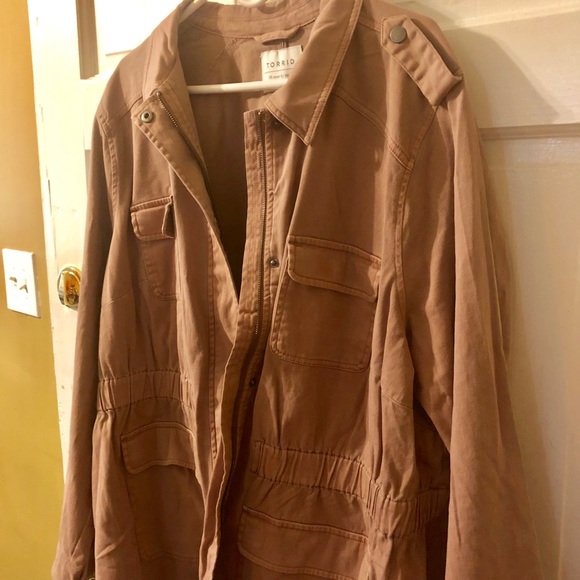 Torrid Size 4 Pink/Blush/Mauve Anorak Jacket - Picture 4 of 6